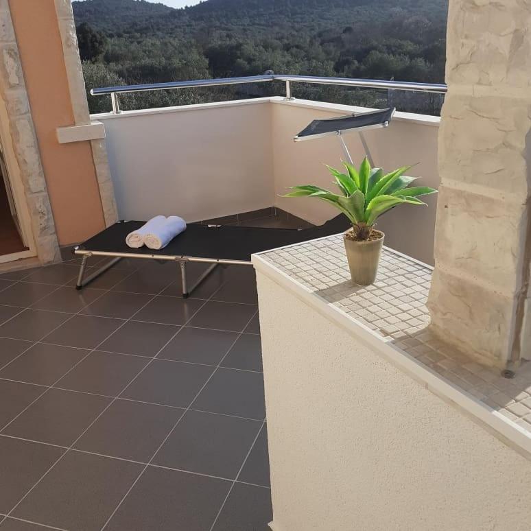 Villa Palfi Jezera Exterior foto